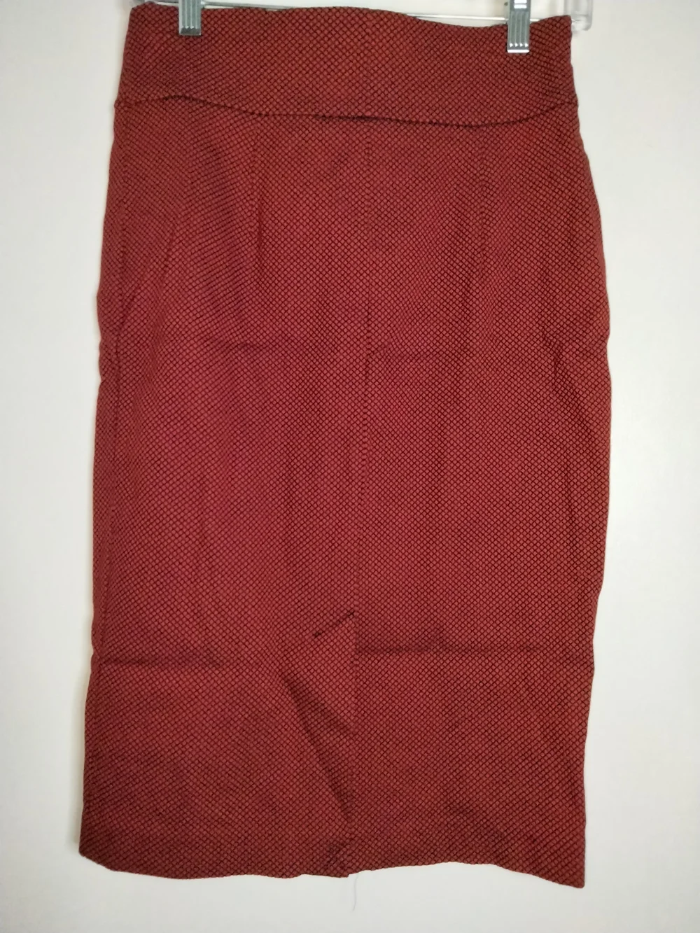 New York & Company streamlined pencil